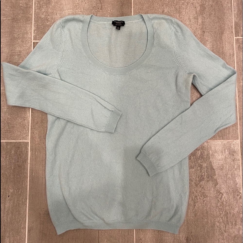 Sky blue pure cashmere sweater